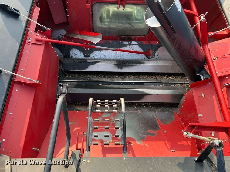 image for item II9193 2010 Case IH 8120  RWA combine