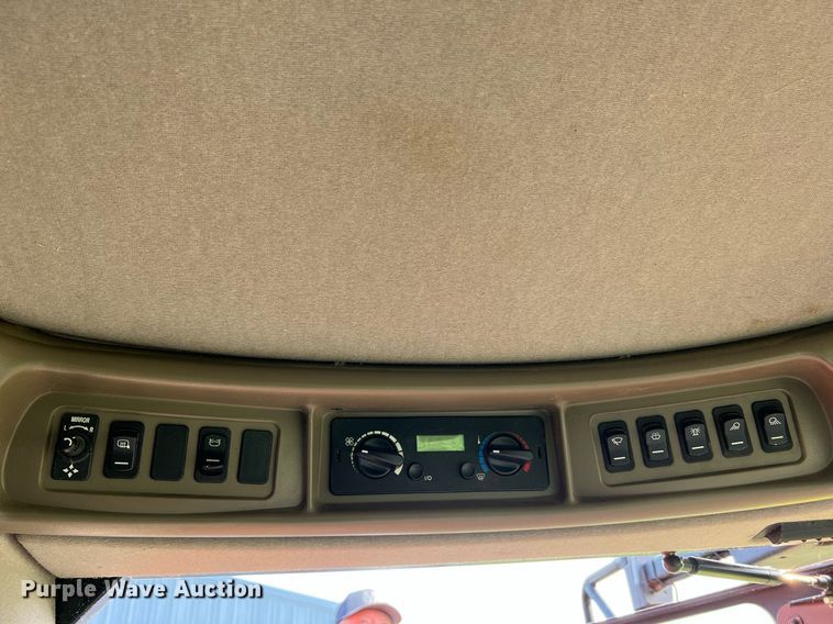 image for item II9193 2010 Case IH 8120  RWA combine