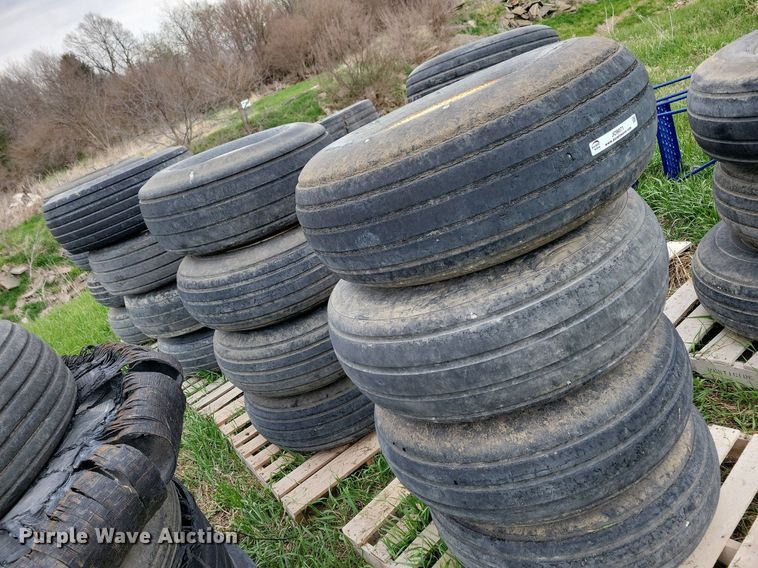 image for item JO9071 (16) Firestone 14L-16.1 tires