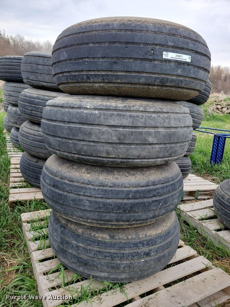 image for item JO9071 (16) Firestone 14L-16.1 tires