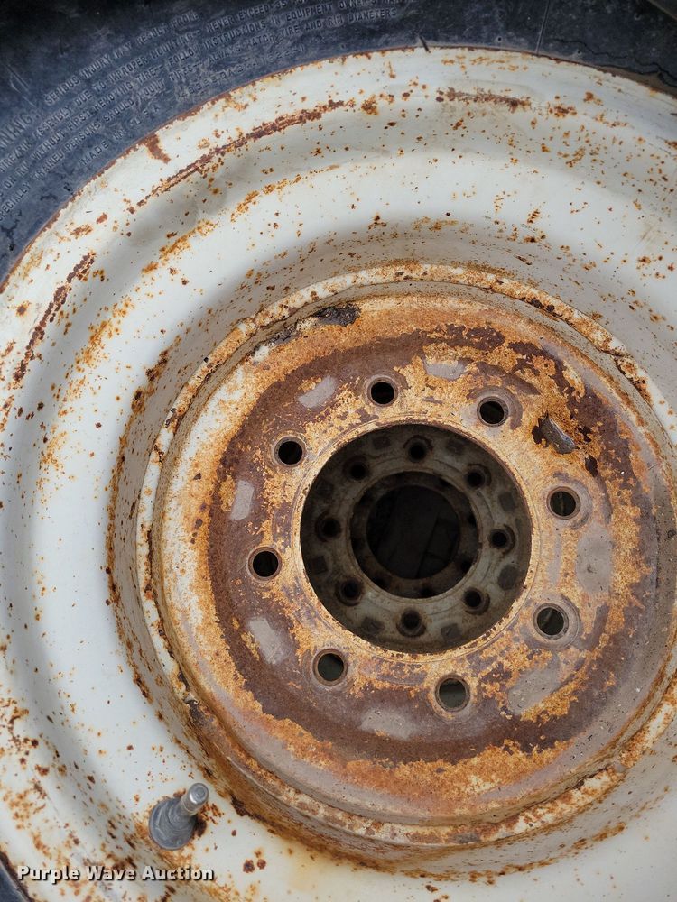 image for item JO9071 (16) Firestone 14L-16.1 tires