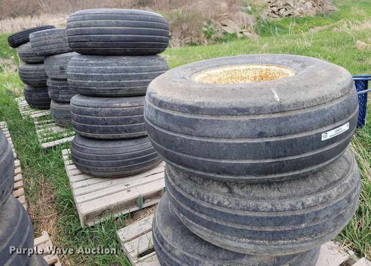 image for item JO9072 (15) Firestone 14L-16.1 tires