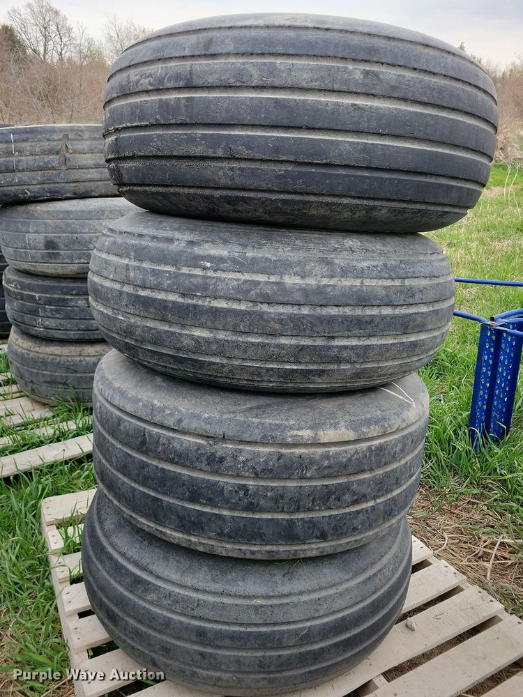 image for item JO9072 (15) Firestone 14L-16.1 tires