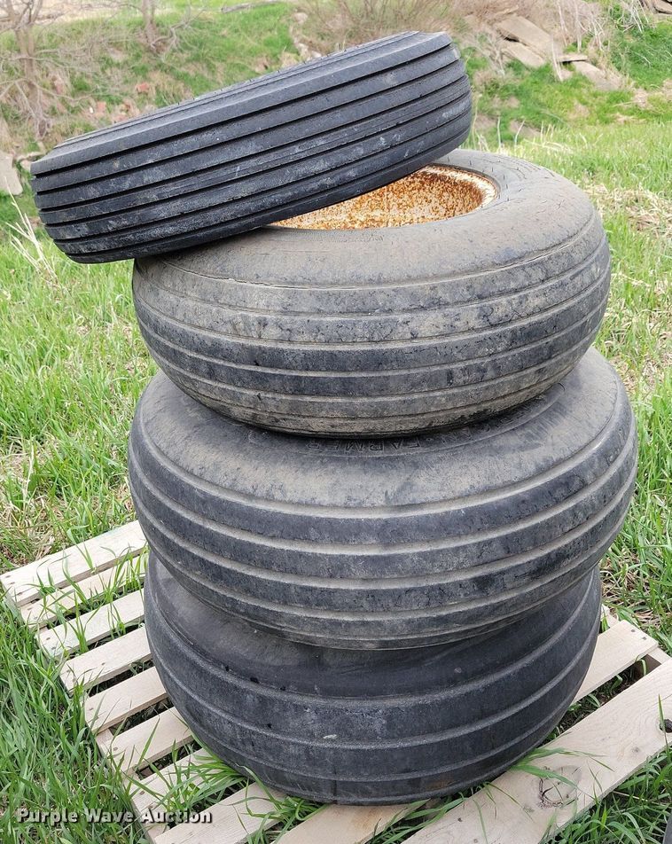 image for item JO9072 (15) Firestone 14L-16.1 tires