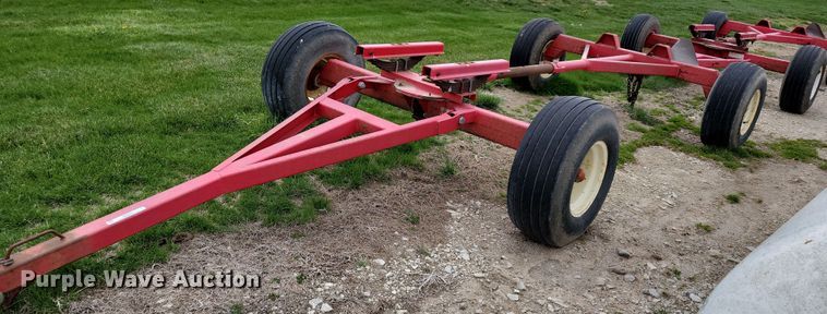 image for item JO9073 Running gear