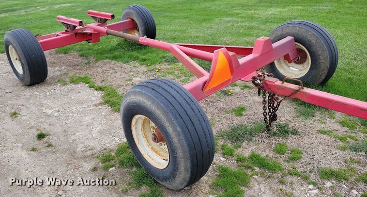 image for item JO9073 Running gear