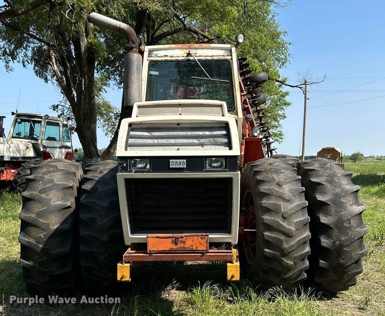 image for item KL9012 1980 Case 4890  4WD tractor