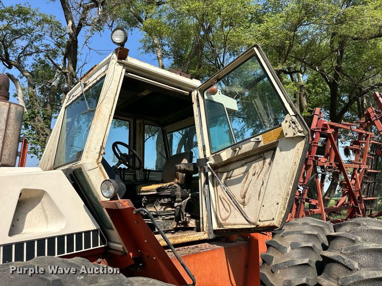 image for item KL9012 1980 Case 4890  4WD tractor