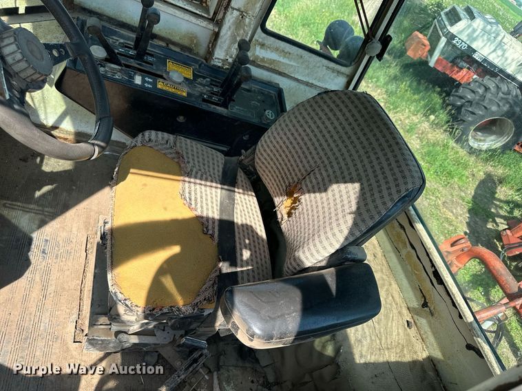 image for item KL9012 1980 Case 4890  4WD tractor