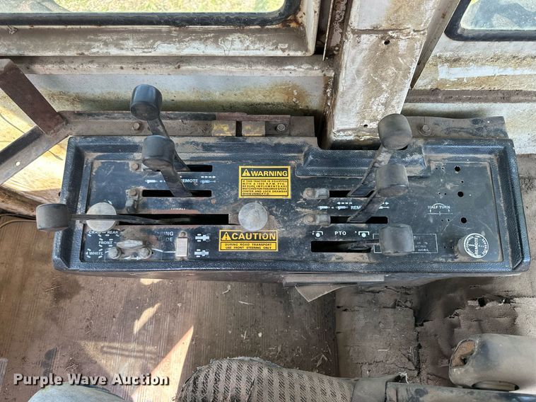 image for item KL9012 1980 Case 4890  4WD tractor