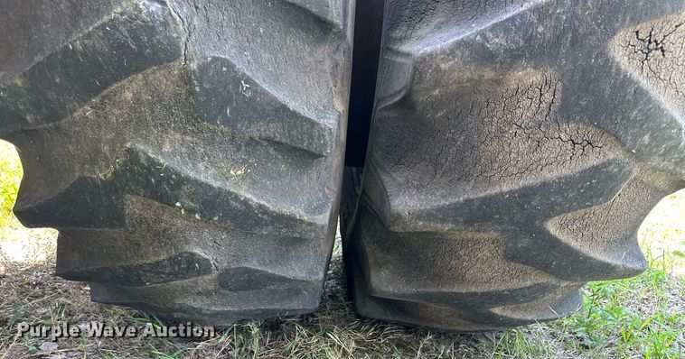 image for item KL9012 1980 Case 4890  4WD tractor