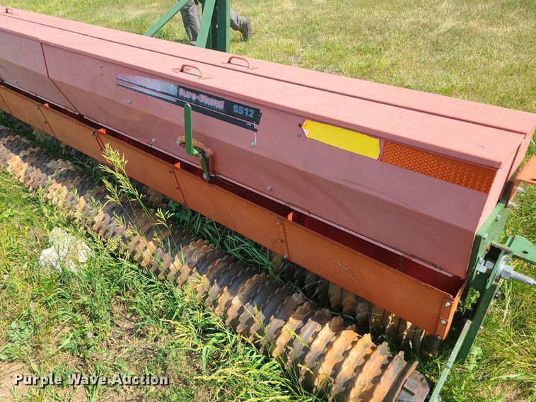 image for item LE9138 Brillion  seeder