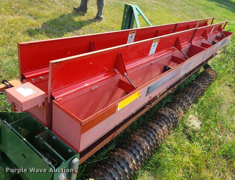 image for item LE9138 Brillion  seeder
