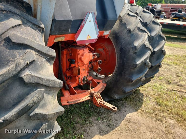 image for item LE9250 Case 1070 Agri King  tractor
