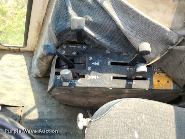 image for item LE9250 Case 1070 Agri King  tractor