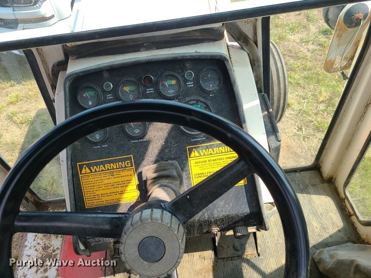 image for item LE9250 Case 1070 Agri King  tractor