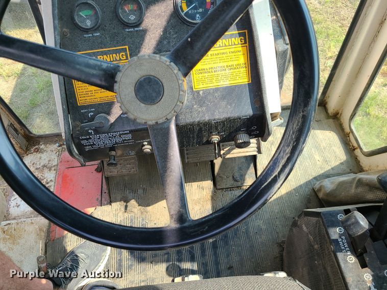 image for item LE9250 Case 1070 Agri King  tractor