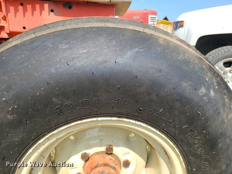 image for item LE9250 Case 1070 Agri King  tractor