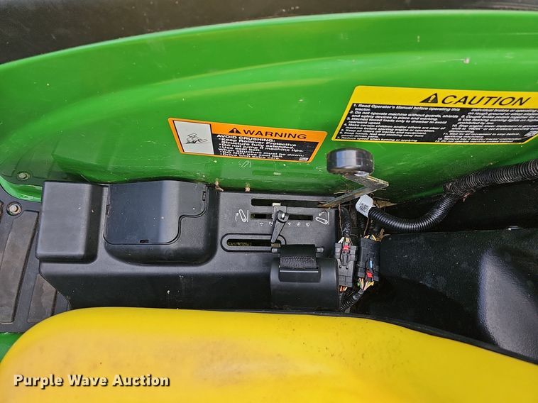 image for item LW9682 2021 John Deere 4044M  MFWD tractor