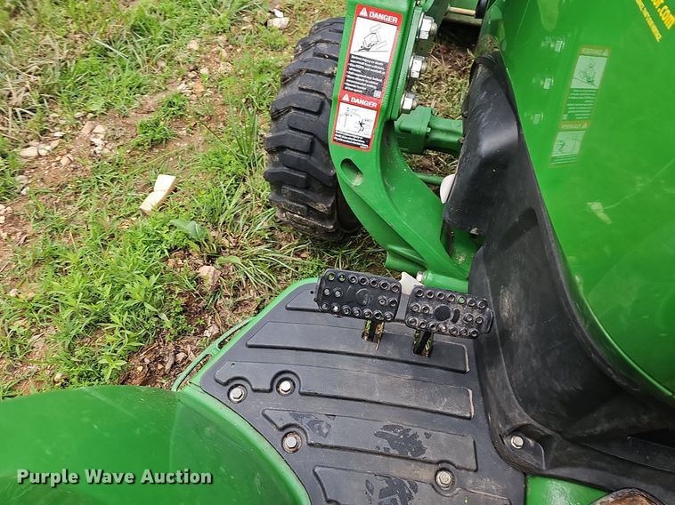 image for item LW9682 2021 John Deere 4044M  MFWD tractor