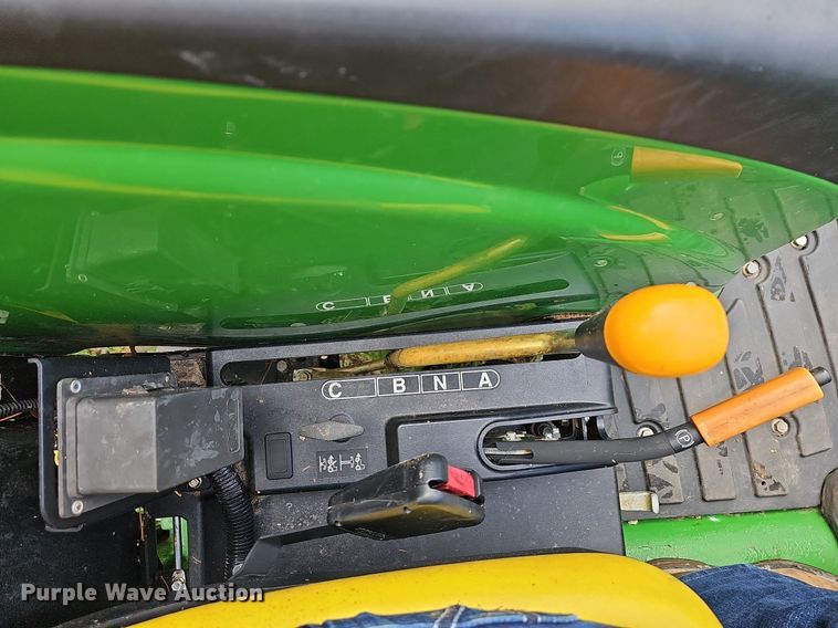 image for item LW9682 2021 John Deere 4044M  MFWD tractor