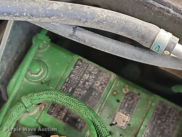 image for item LW9682 2021 John Deere 4044M  MFWD tractor