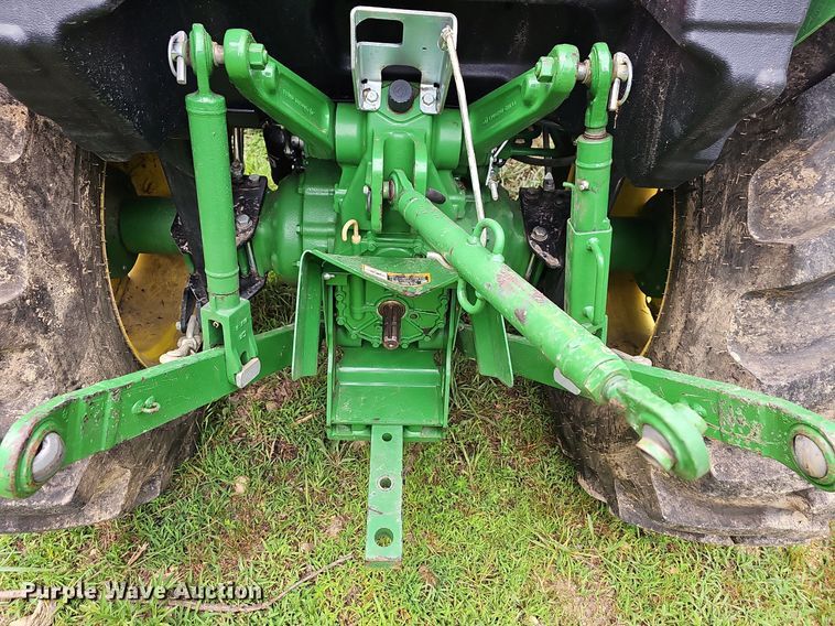 image for item LW9682 2021 John Deere 4044M  MFWD tractor