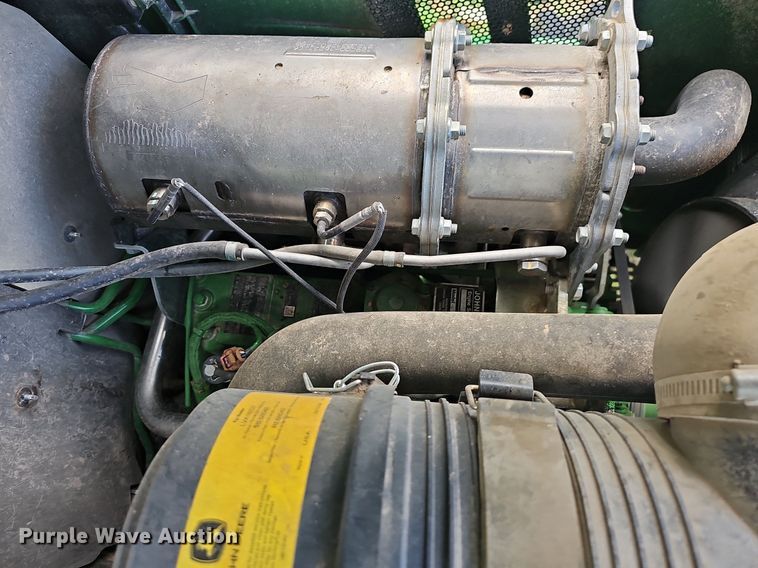 image for item LW9682 2021 John Deere 4044M  MFWD tractor