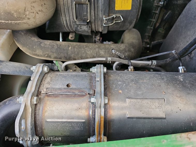 image for item LW9682 2021 John Deere 4044M  MFWD tractor