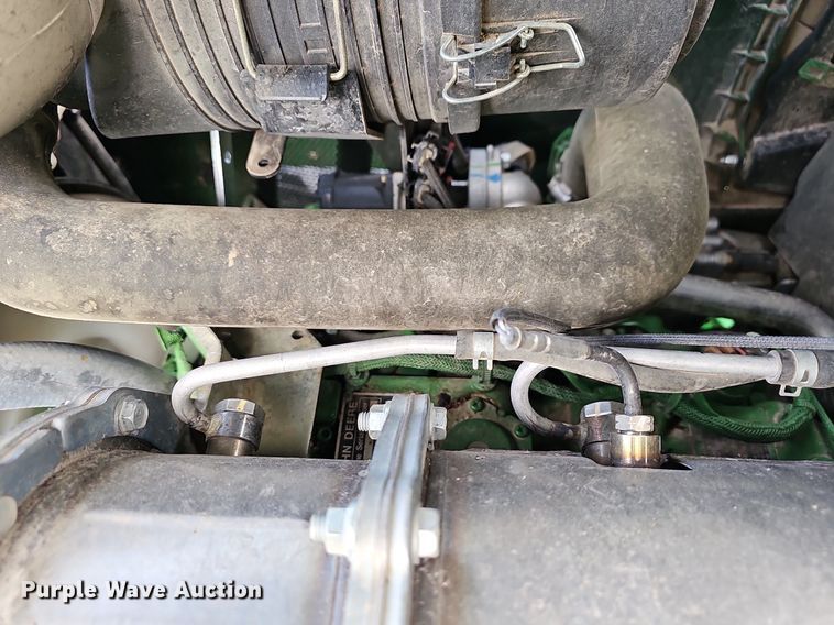 image for item LW9682 2021 John Deere 4044M  MFWD tractor