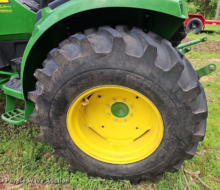 image for item LW9682 2021 John Deere 4044M  MFWD tractor