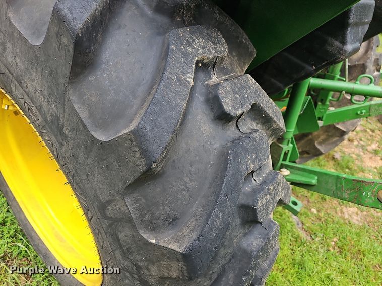 image for item LW9682 2021 John Deere 4044M  MFWD tractor