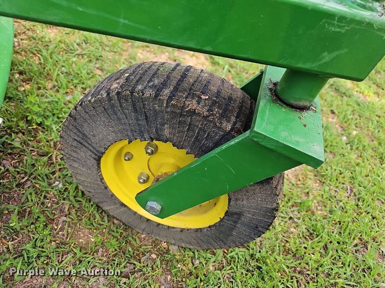 image for item LW9682 2021 John Deere 4044M  MFWD tractor