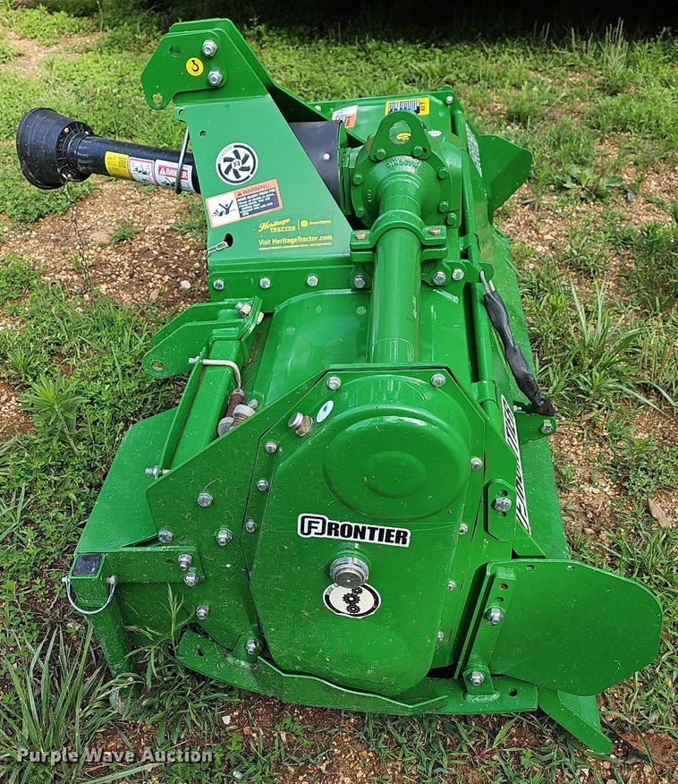 image for item LW9682 2021 John Deere 4044M  MFWD tractor