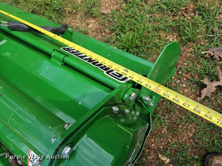 image for item LW9682 2021 John Deere 4044M  MFWD tractor