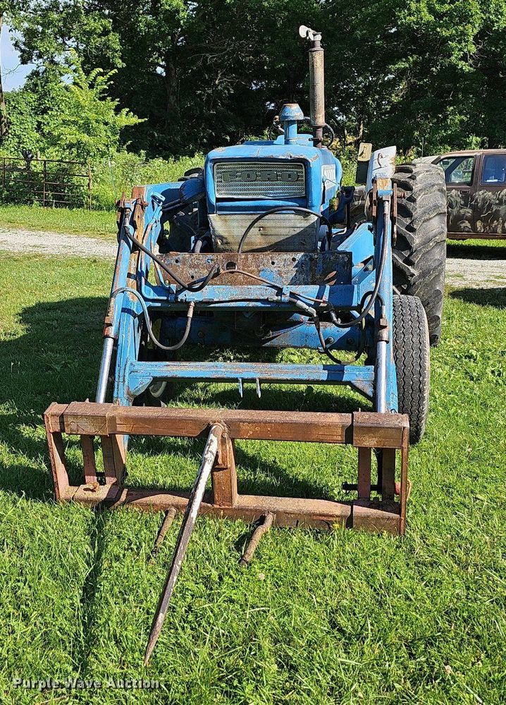 image for item LW9691 Ford 5000  tractor