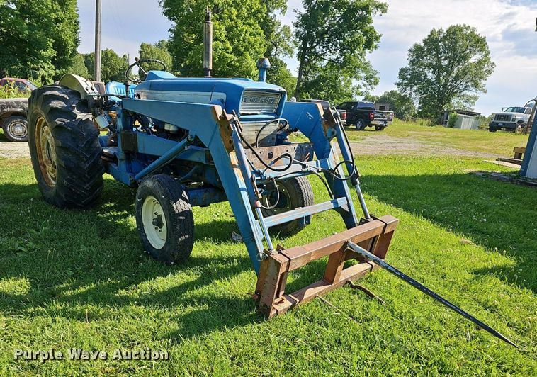 image for item LW9691 Ford 5000  tractor