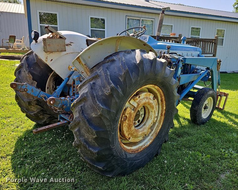 image for item LW9691 Ford 5000  tractor
