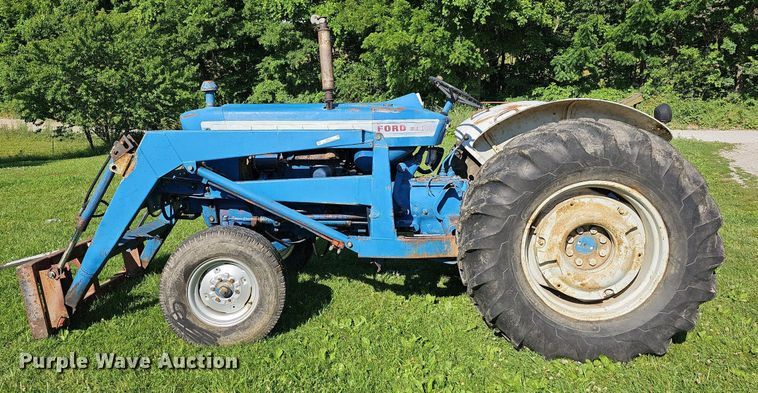 image for item LW9691 Ford 5000  tractor