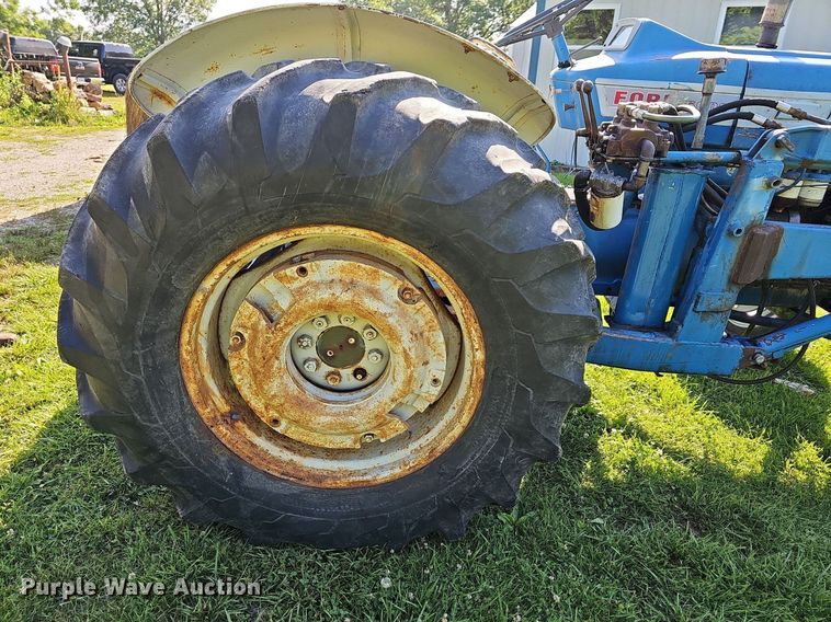 image for item LW9691 Ford 5000  tractor