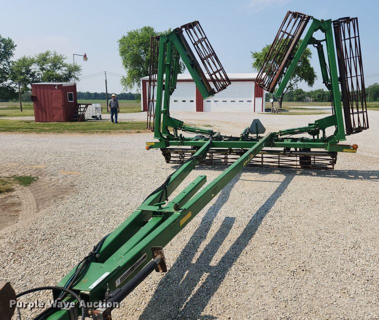 image for item LX9732 John Deere 200  seedbed finisher