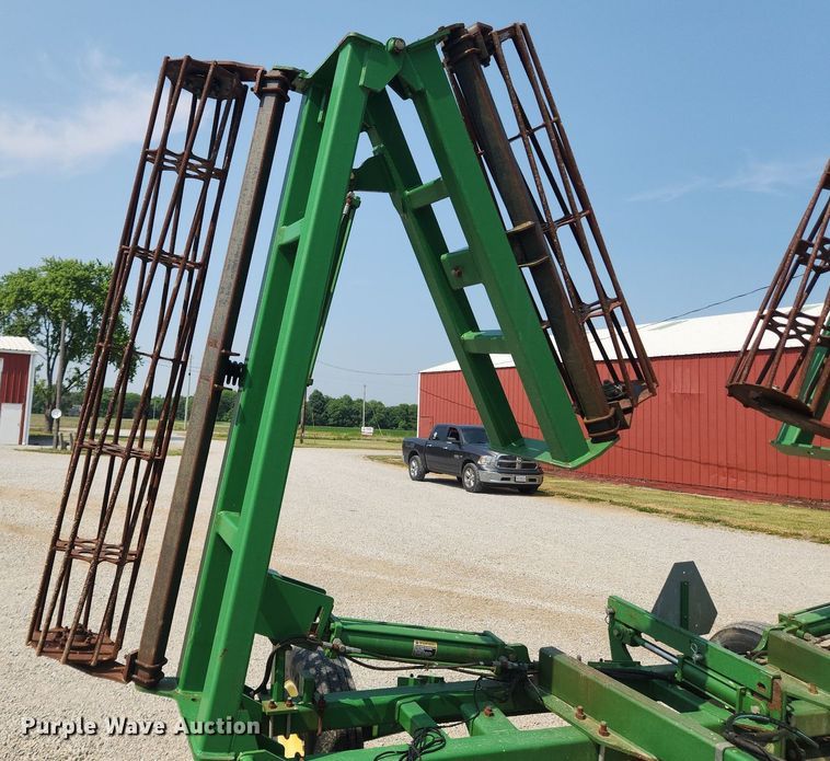 image for item LX9732 John Deere 200  seedbed finisher