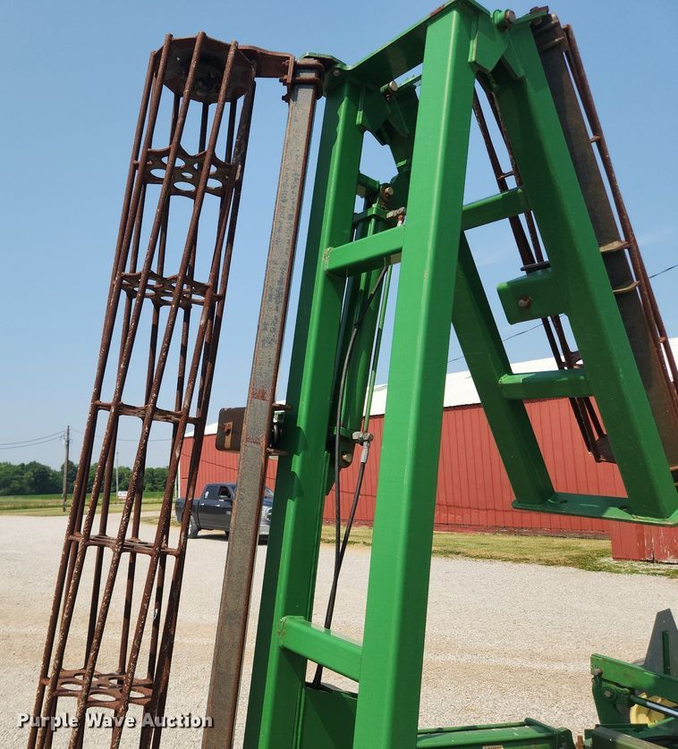 image for item LX9732 John Deere 200  seedbed finisher