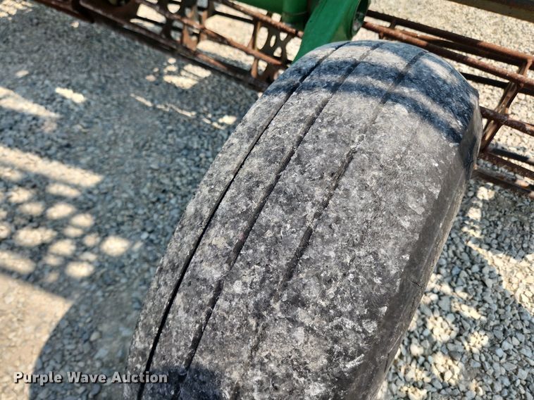 image for item LX9732 John Deere 200  seedbed finisher