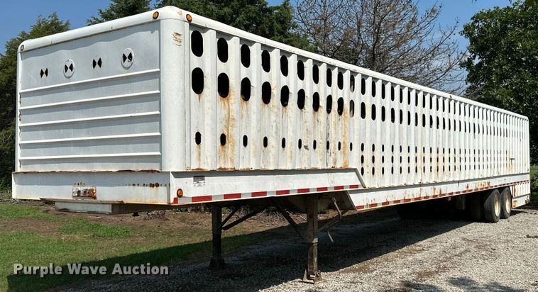 image for item MB9534 2003 McElroy  livestock trailer