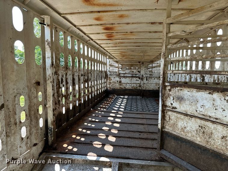 image for item MB9534 2003 McElroy  livestock trailer