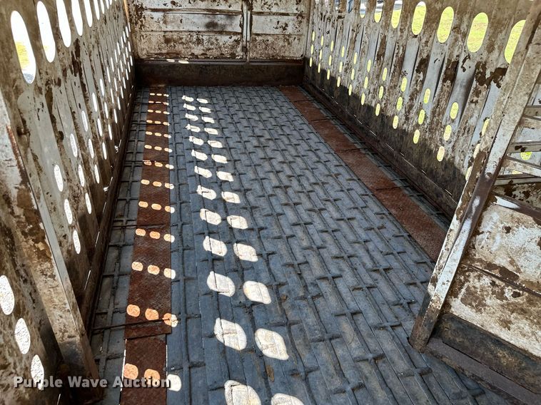 image for item MB9534 2003 McElroy  livestock trailer