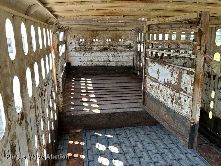 image for item MB9534 2003 McElroy  livestock trailer