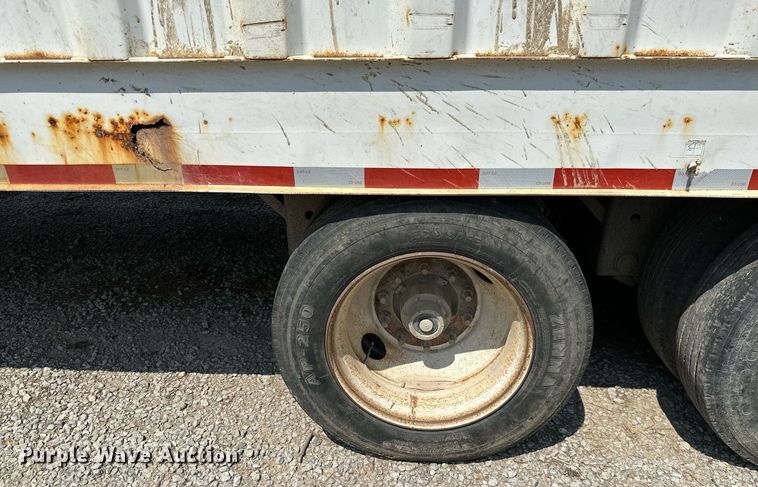 image for item MB9534 2003 McElroy  livestock trailer