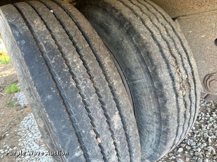 image for item MB9534 2003 McElroy  livestock trailer